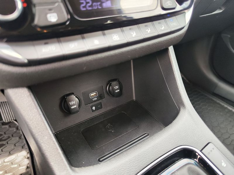 Hyundai i30 1.0 T-GDI/88kW Smart DCT - fotka 19 z 32