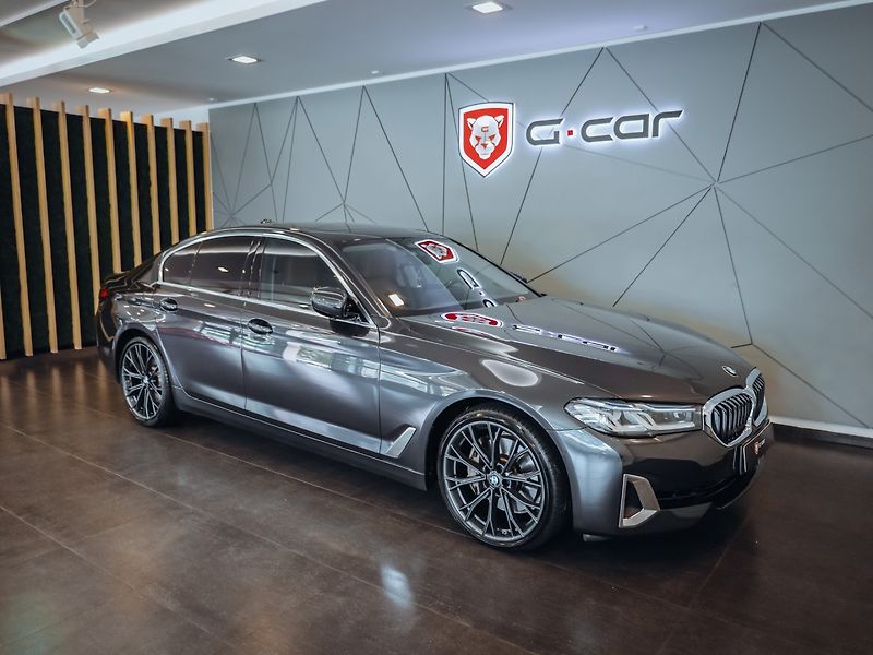 BMW Řada 5 530d xDrive 210 kW - fotka 3 z 28