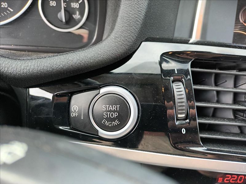BMW X4 2,0 xDrive20d,MANUÁL,NAVI, - fotka 37 z 41