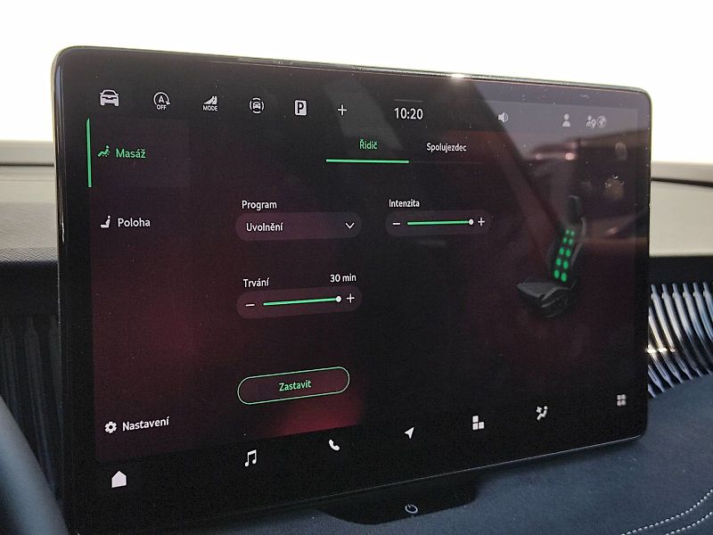 Škoda Superb (2025) Combi SportLine 2,0 Tdi 142 Kw - fotka 17 z 45