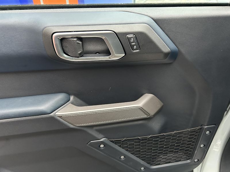Ford Bronco 2.7 EcoBoost 246kW OUTER BANKS - fotka 14 z 33