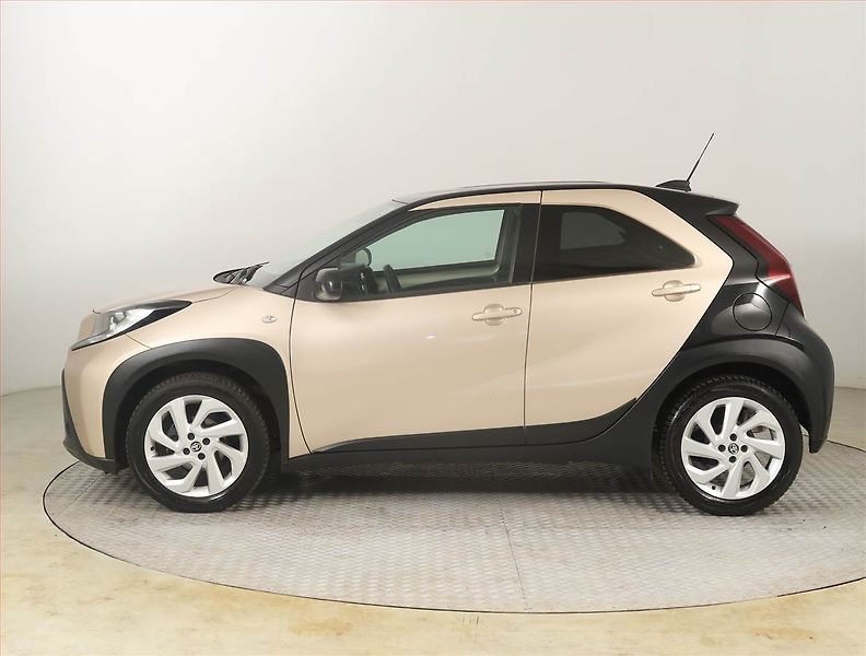 Toyota Aygo (2022) 1.0 VVT-i, Automat, ČR,1.maj - fotka 3 z 18