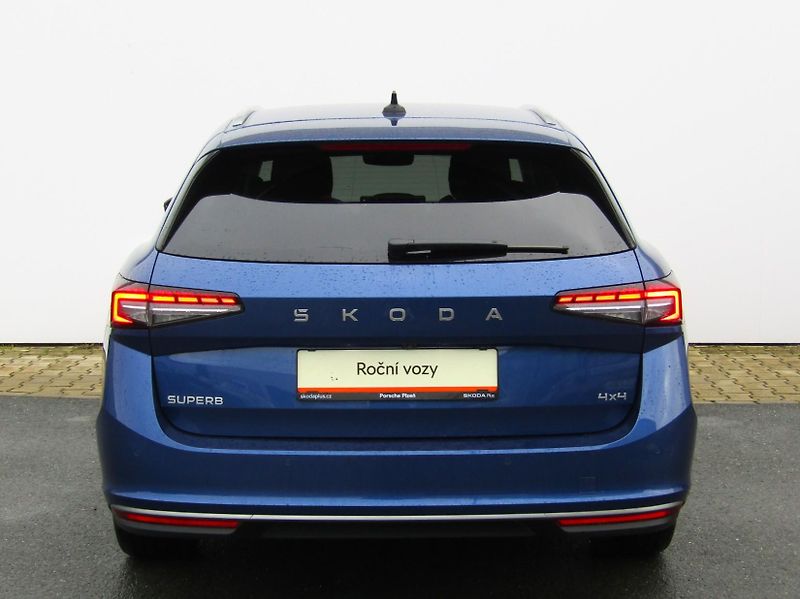 Škoda Superb IV Combi 4x4 L&K 2.0 TDI /142k - fotka 11 z 30