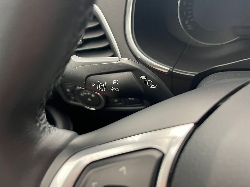 Ford Galaxy 2.5 HEV TITANIUM 7 míst - fotka 16 z 59