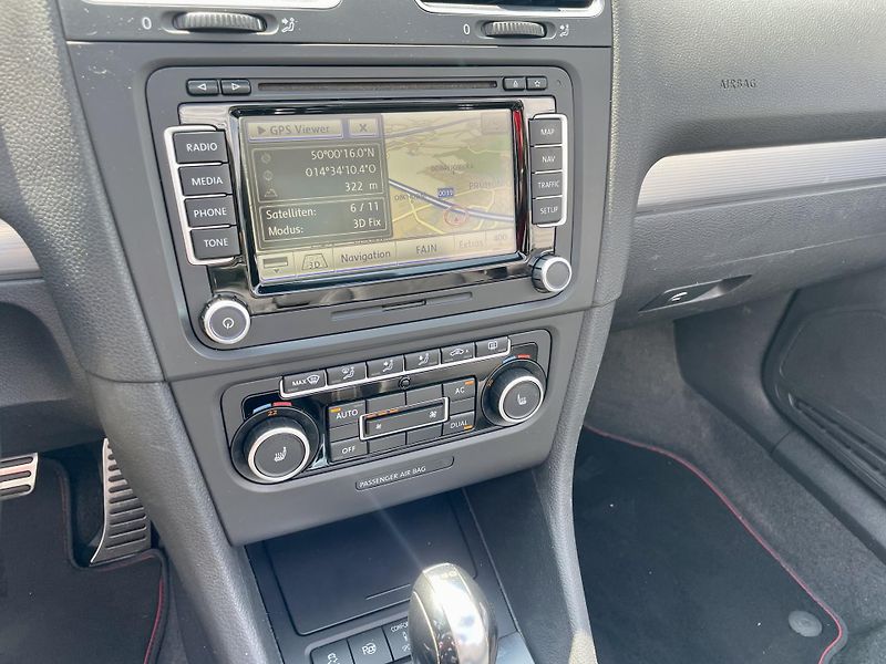 Volkswagen Golf (2012) VI 2,0TDI DSG KABRIO R-Line - fotka 15 z 19