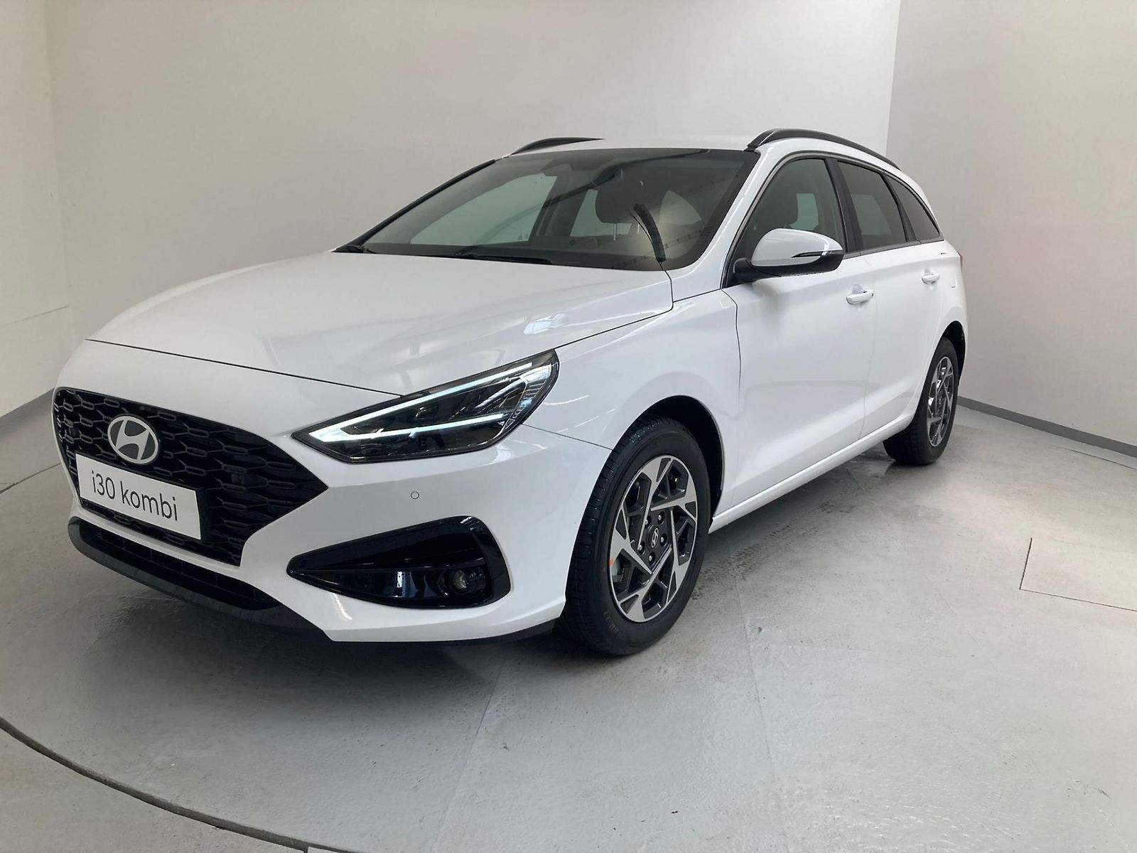Hyundai i30 1,6 T-GDI DCT STYLE