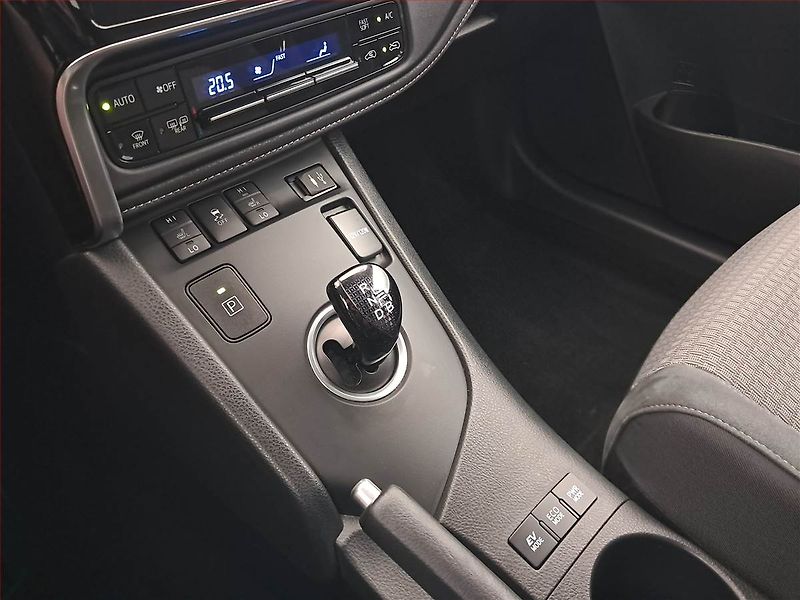 Toyota Auris (2019) Hybrid, Automat, Serv.kniha - fotka 16 z 18
