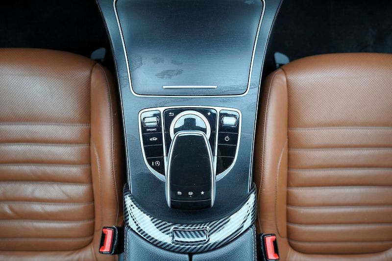 Mercedes-Benz Třídy C C 250d coupé AMG/Burm/205PS/ČR - fotka 27 z 38