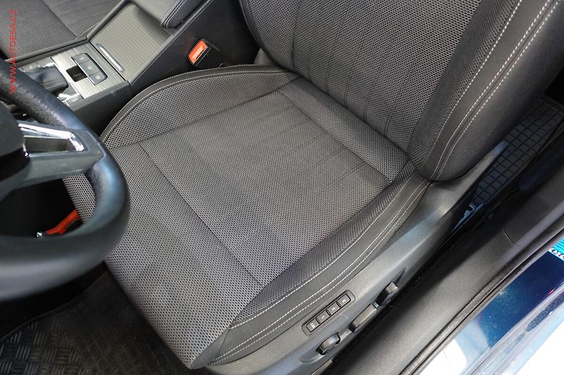 Škoda Superb (2020) 2.0TDi, Style, DSG, LED - fotka 10 z 22