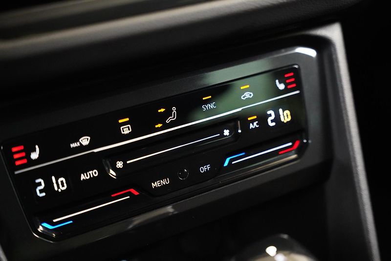 Volkswagen Tiguan - fotka 22 z 26