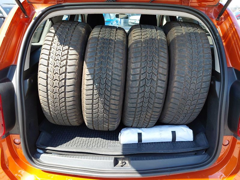 Dacia Duster (2023) 1,5 dCi 84 kW Journey - fotka 11 z 25
