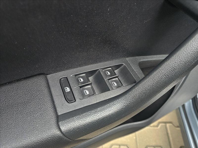 Škoda Octavia III 2,0TDi 110KW DSG Elegance - fotka 14 z 49