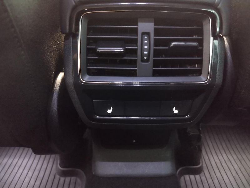 Škoda Karoq (2019) 1,6TDi 85KW DSG LED NAVI ALU - fotka 23 z 34