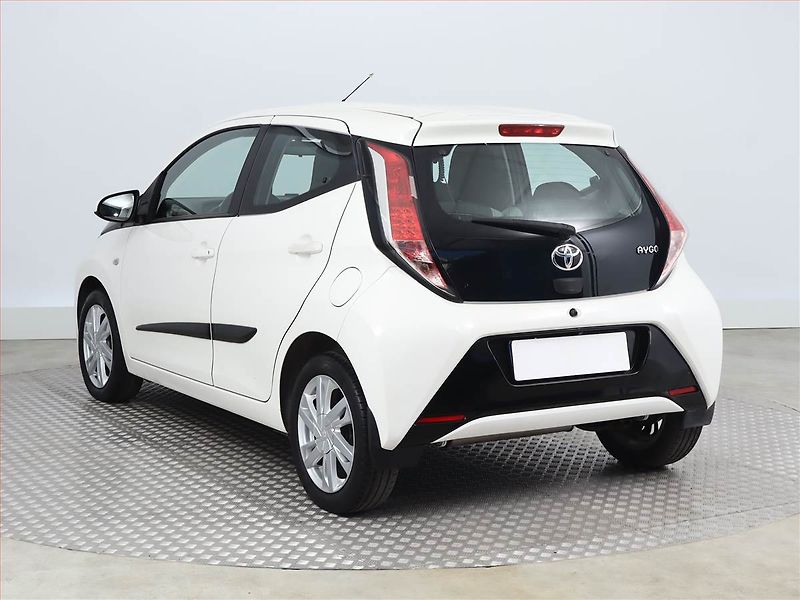 Toyota Aygo (2017) 1.0 VVT-i, Automat, ČR,1.maj - fotka 4 z 13