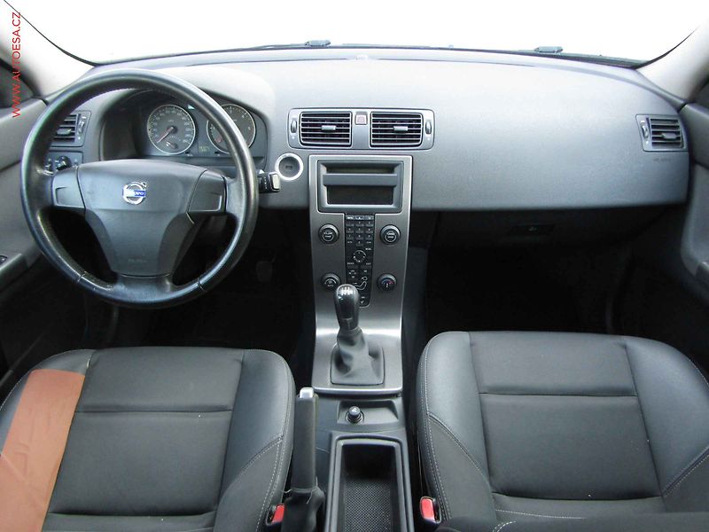 Volvo V50 (2006) 1.6D, Xenon, klima - fotka 8 z 16