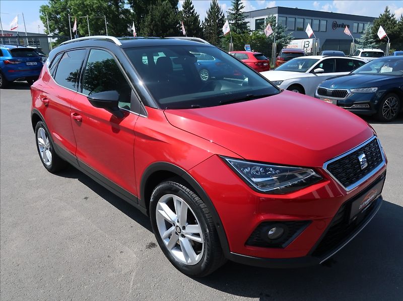 Seat Arona 1,6 TDI,85kW,FR,navi,aut.klima - fotka 2 z 28