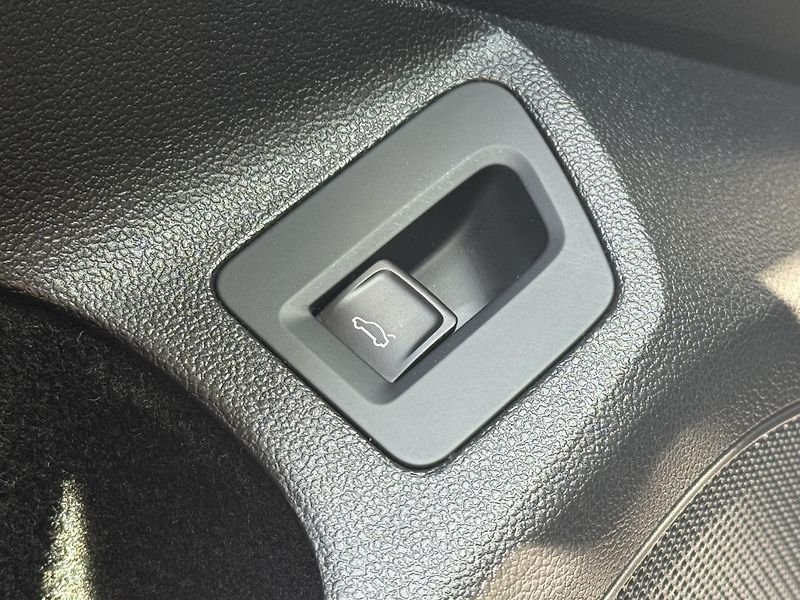 Volkswagen Passat (2015) B8 2.0TDi DSG Comfort+,el.kufr - fotka 30 z 52
