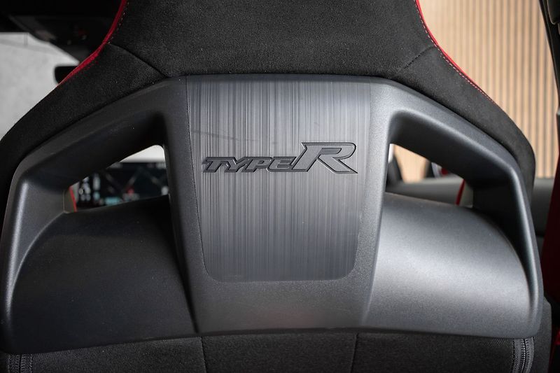 Honda Civic TYPE R 2.0 REZERVACE - fotka 13 z 48