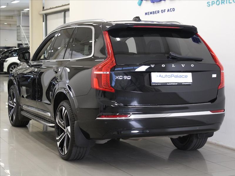 Volvo XC90 2,0 T8 Ultimate Bright B&W Vzd - fotka 3 z 25