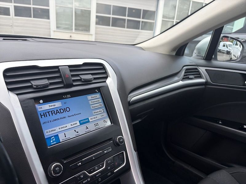 Ford Mondeo - fotka 15 z 17