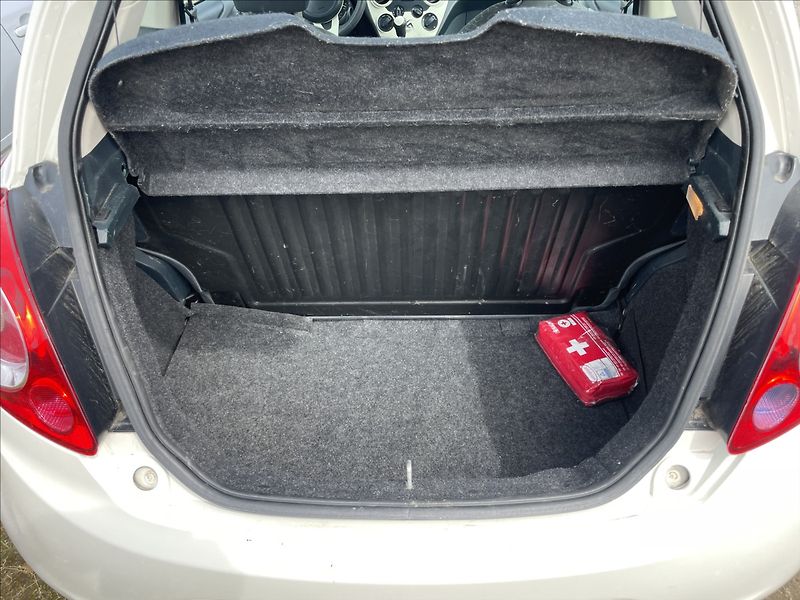 Ford Ka 1,2 i 51kw Klima, po STK - fotka 9 z 28