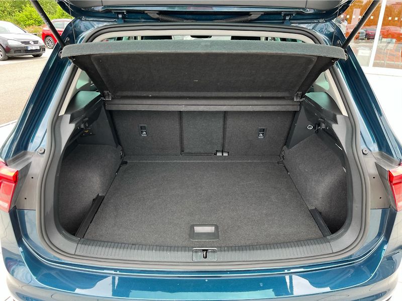 Volkswagen Tiguan Life 2.0 TDI 110 kW DSG - fotka 29 z 30