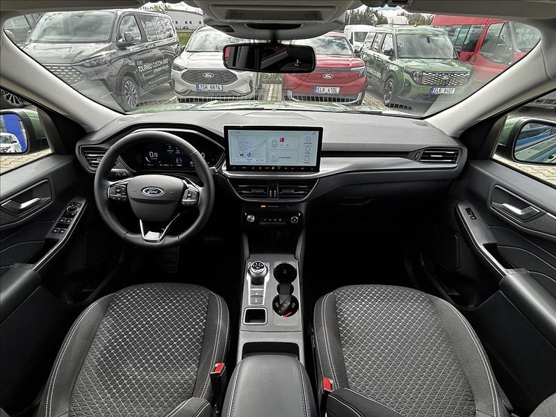Ford Kuga 1,5 EcoBoost 137kW Titanium - fotka 20 z 33