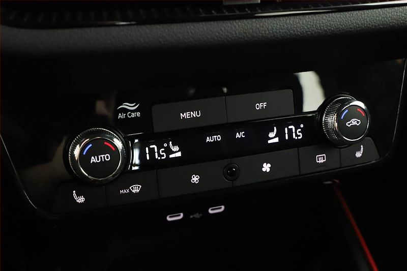 Škoda Fabia (2025) 1.5 TSI, Monte Carlo, FullLed - fotka 14 z 15