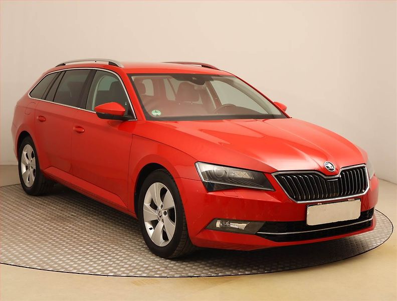 Škoda Superb (2016) 2.0 TDI, Serv.kniha, Kůže - fotografie inzerátu