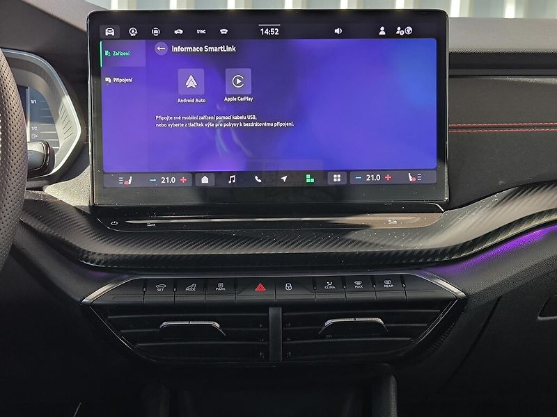 Škoda Octavia Combi DSG 2.0 TSi 195 kW RS - fotka 11 z 23