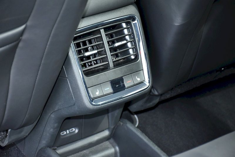 Škoda Enyaq (2023) RS 80 220kW 4x4 - fotka 26 z 34