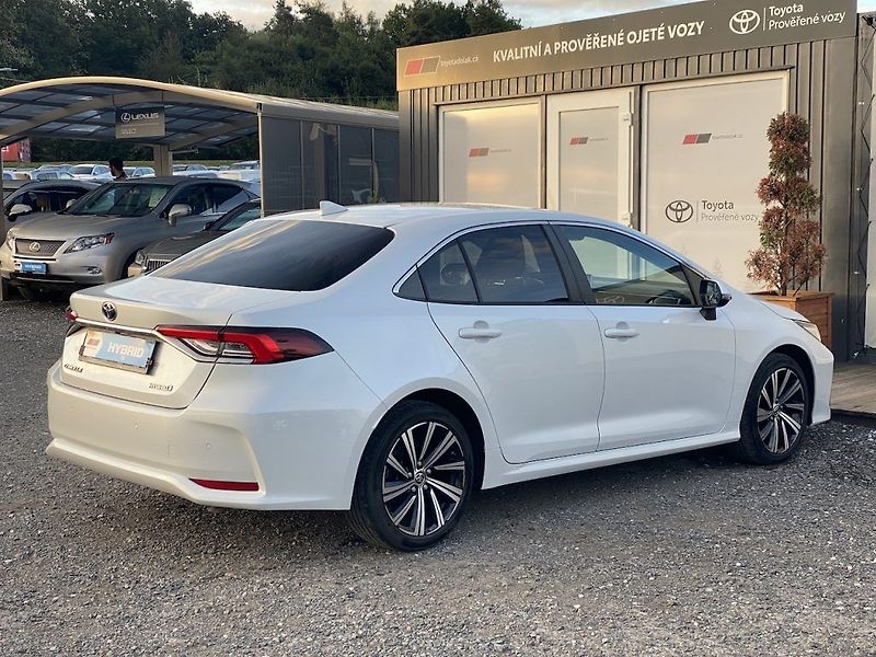 Toyota Corolla 1.8HSD, ČR, StyleTech, DPH - fotka 8 z 15