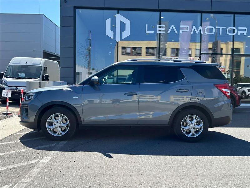 SsangYong Tivoli 1,5 TGDI  Grand manuál + Záruk - fotka 8 z 23