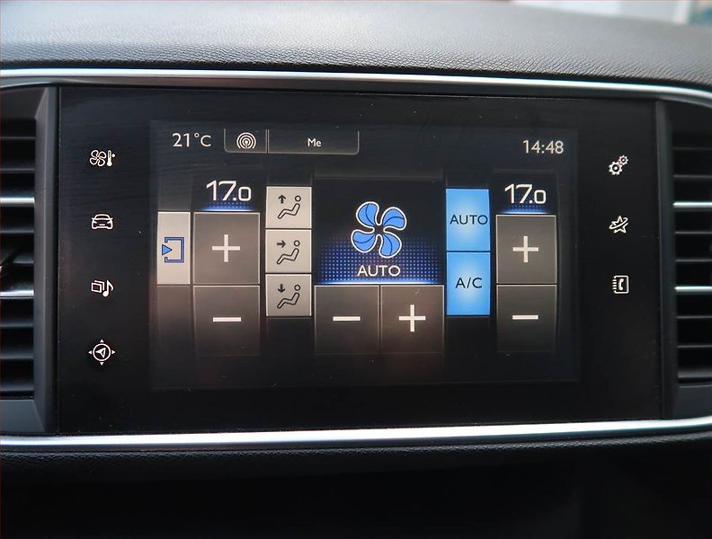 Peugeot 308 (2017) 1.2 PureTech, Navi, Tempomat - fotka 19 z 21
