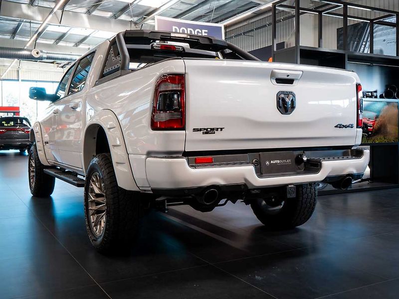 Dodge RAM (2024) 5.7 HEMI V8 Sport Lift edition - fotka 2 z 31