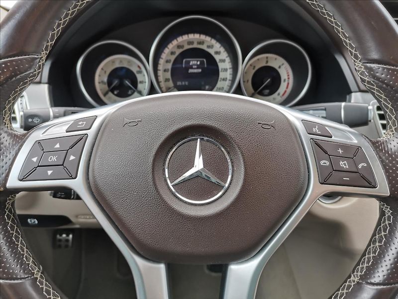 Mercedes-Benz Třídy E 3,0 E350 BlueTEC T Avantgarde - fotka 13 z 19