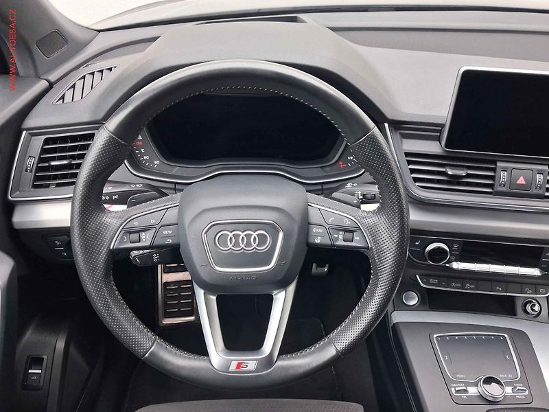 Audi Q5 (2018) 2.0 TFSi quattro, S-line, AT - fotka 11 z 21