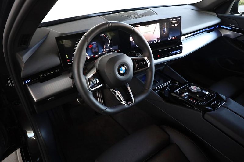 BMW Řada 5 540d xDrive Touring - fotka 5 z 24