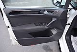 Volkswagen Touran (2018) 1.4TSI 110kw R-line NAVI LED - náhled 19