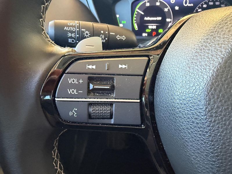 Honda ZR-V 2.0 i-MMD Hybrid Advance - fotka 23 z 32