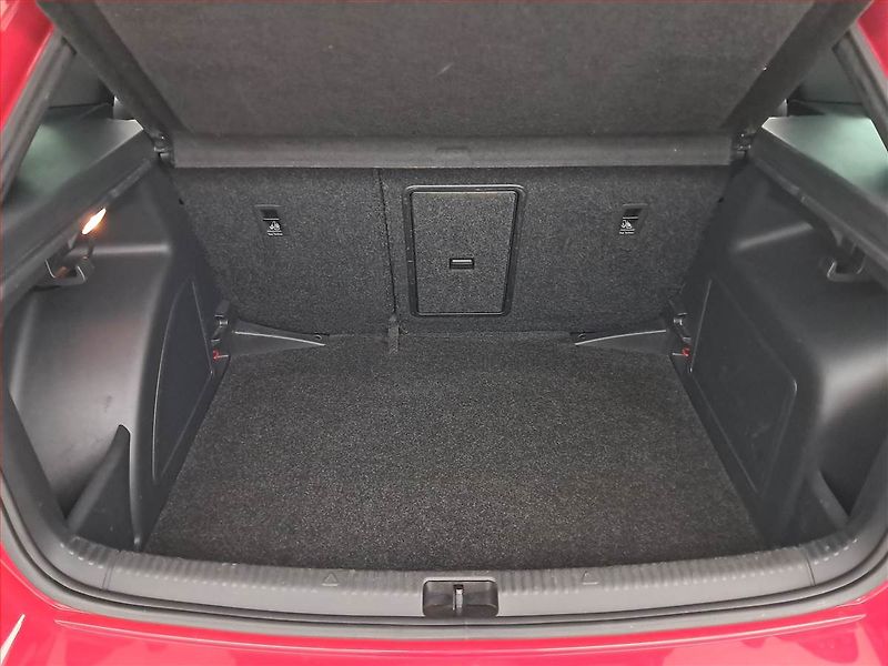 Škoda Rapid (2017) Spaceback 1.0 TSI, Navi - fotka 14 z 20