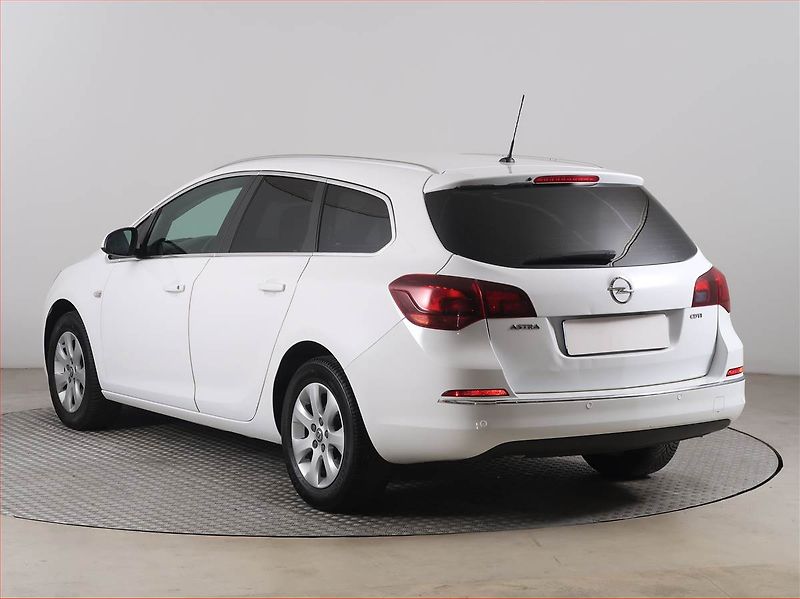 Opel Astra (2016) 1.6 CDTI, Serv.kniha, Tempomat - fotka 4 z 15