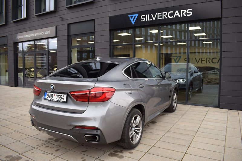 BMW X6 (2015) 40d Xdrive/Navi/větraná sed - fotka 32 z 35