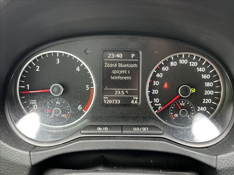 Volkswagen Amarok 2,0 ČR-1.majitel, DPH,HighLine - fotka 13 z 21