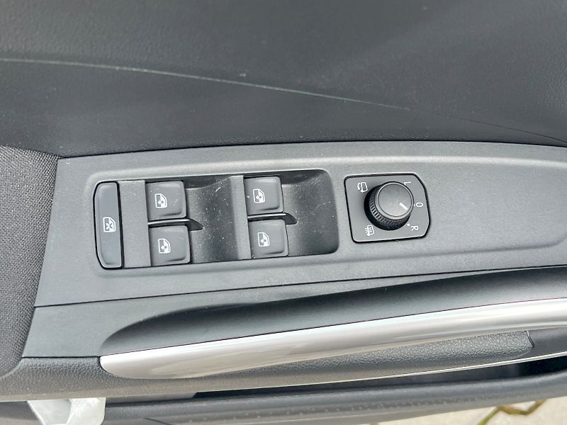 Škoda Fabia (2024) Top Selection 1.0TSi 85kW 7°DS - fotka 29 z 30