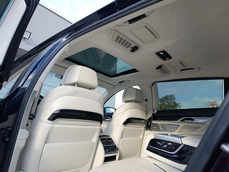 BMW Řada 7 750Li xDRIVE ČR 1.MAJ DPH - fotka 33 z 47
