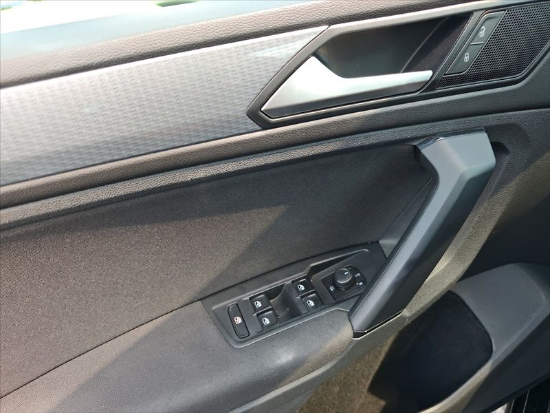 Volkswagen Tiguan 1,5 TSI Life DSG - fotka 11 z 11