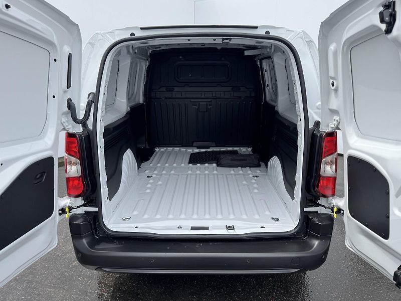Opel Combo (2026) L2 (XL) 1.5 CDTi 102k MT6 1,5 - fotka 9 z 11