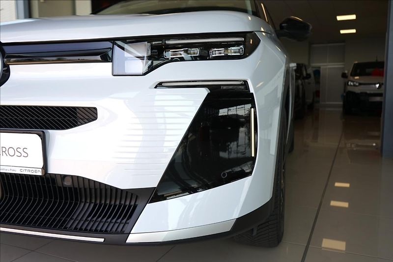 Citroën C5 Aircross (2026) 1,2 Hybrid 145k Automatic MAX - fotka 3 z 23