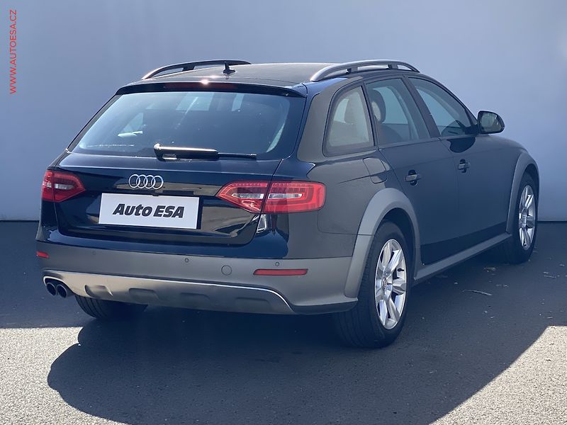 Audi A4 Allroad (2015) 2.0TDi Quattro, servis.kniha - fotka 4 z 16